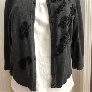 Beautiful gray floral printed cardigan